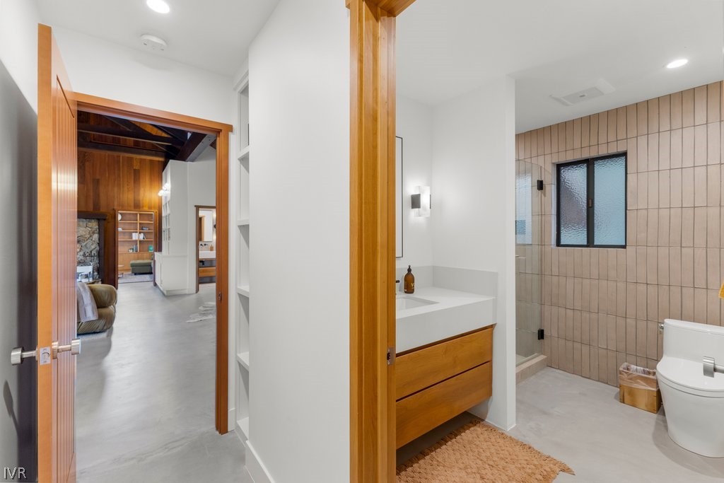 554 Lantern Court Property Photo 33
