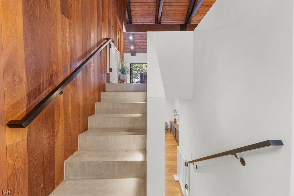 554 Lantern Court Property Photo 34