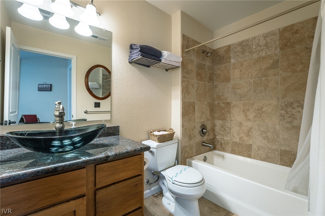 996 Tyner Way Property Photo 34