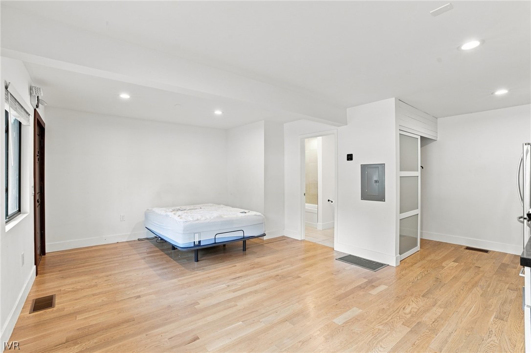 807 Tahoe Boulevard - #4 Property Photo 7