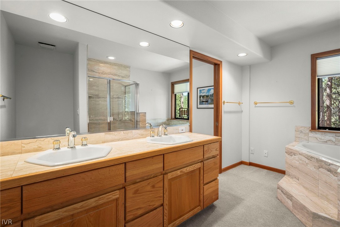 637 Lariat Circle #4 Property Photo 11