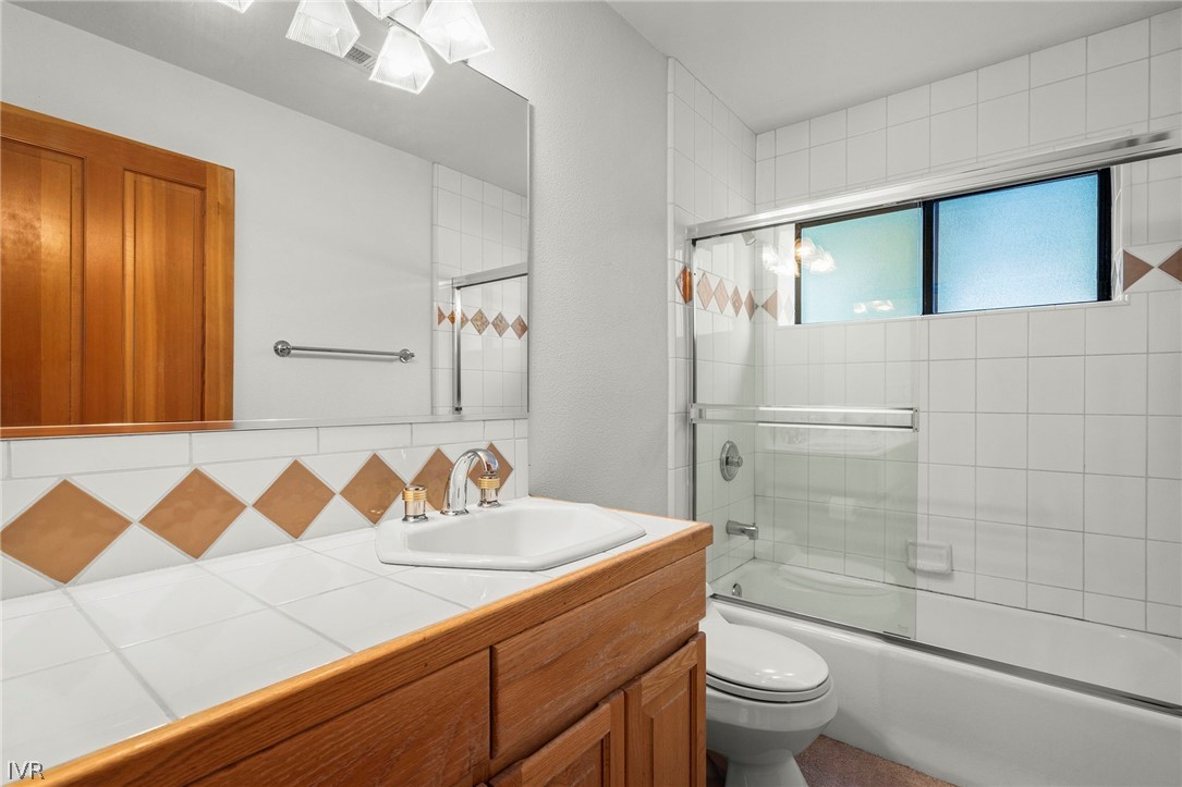 637 Lariat Circle #4 Property Photo 15