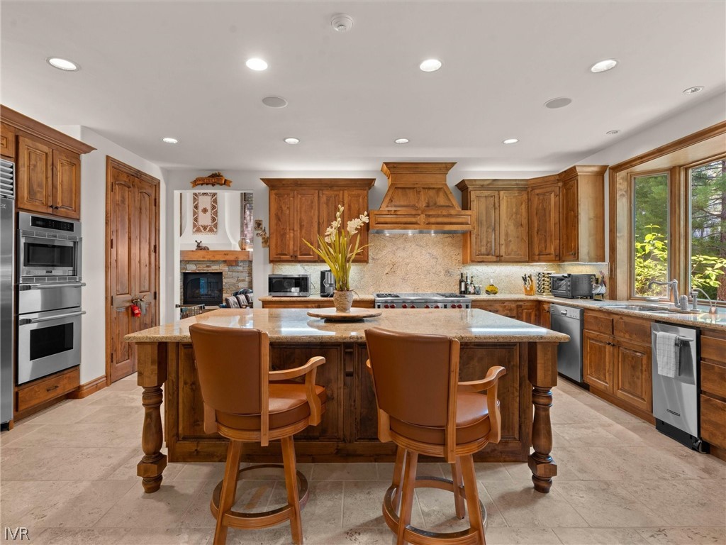 255 Glen Way Property Photo 14