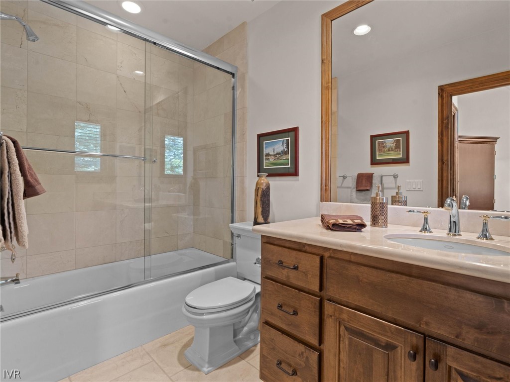 255 Glen Way Property Photo 29