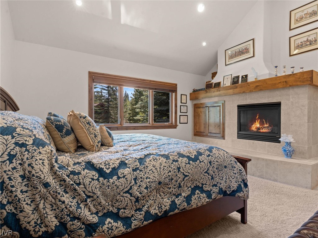 255 Glen Way Property Photo 31