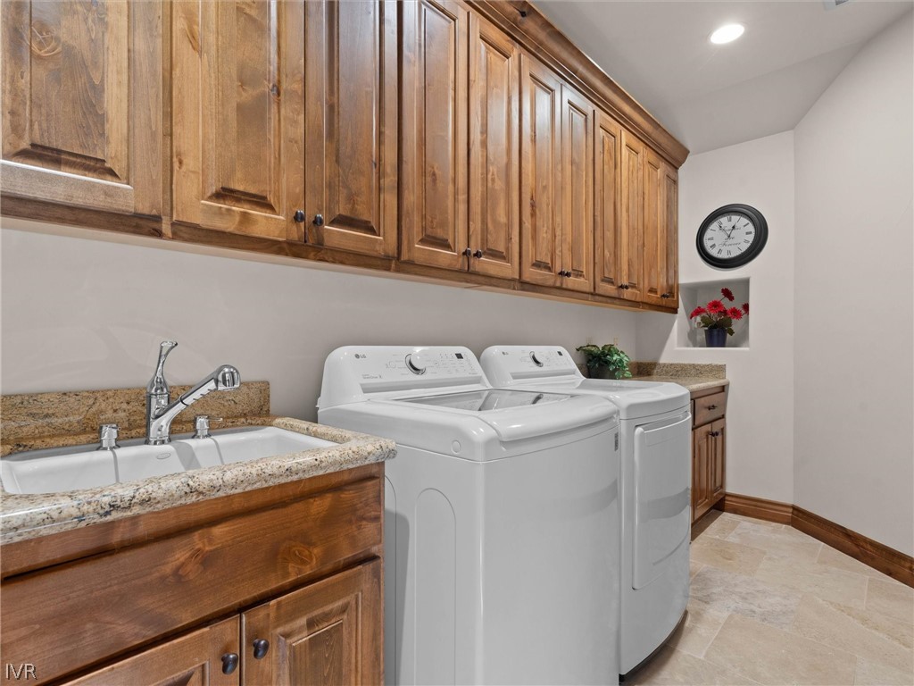 255 Glen Way Property Photo 35