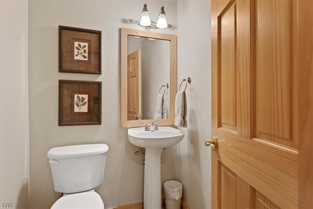 4 Calaneva 14 Property Photo 26