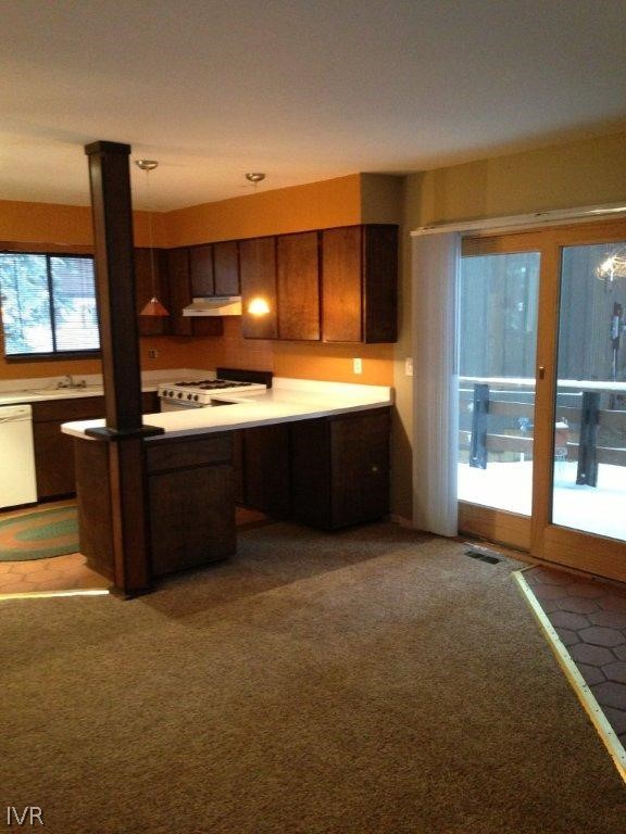 1340 Zurich Lane Property Photo 8