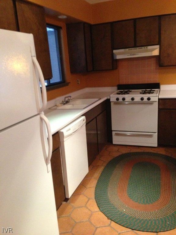 1340 Zurich Lane Property Photo 15