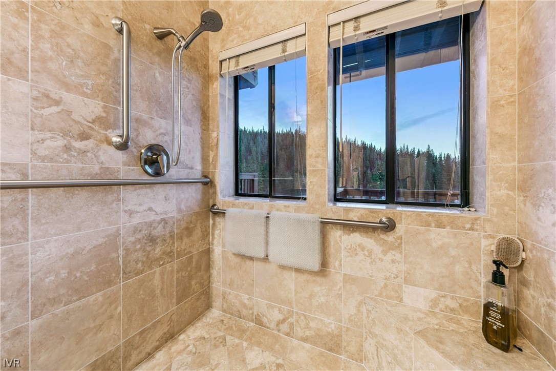 400 Fairview Boulevard 156 Property Photo 33