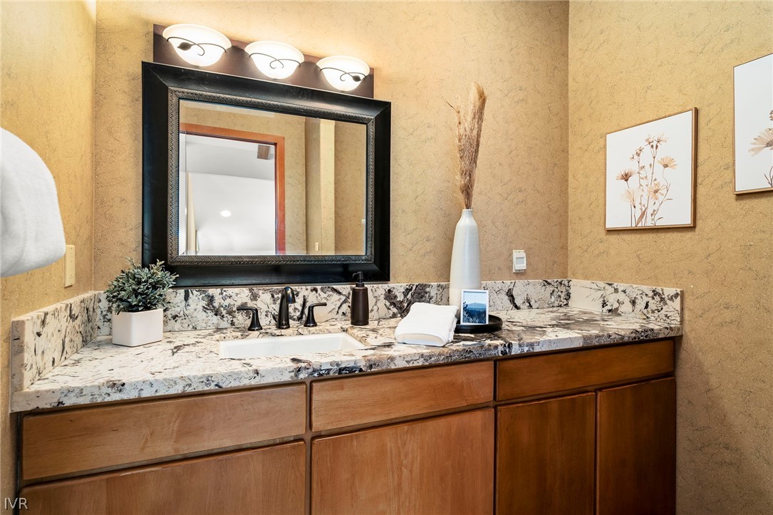 581 Tyner Way Property Photo 18