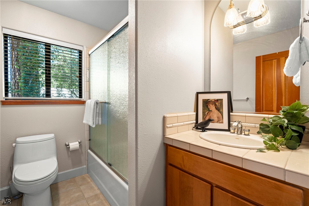 581 Tyner Way Property Photo 32