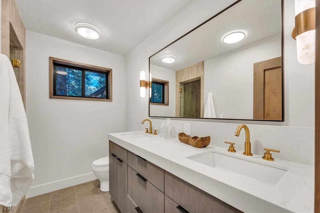 877 Tyner Property Photo 26