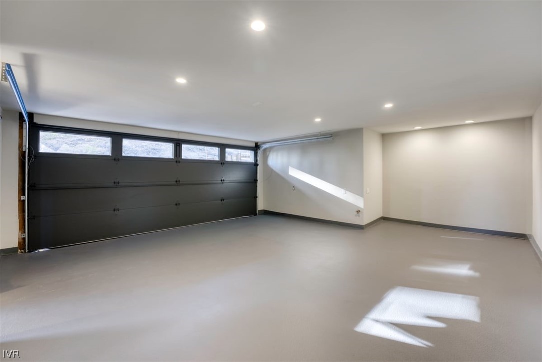 877 Tyner Property Photo 38
