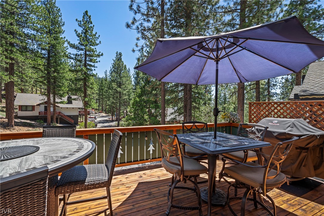 1064 Lucerne Way Property Photo 5