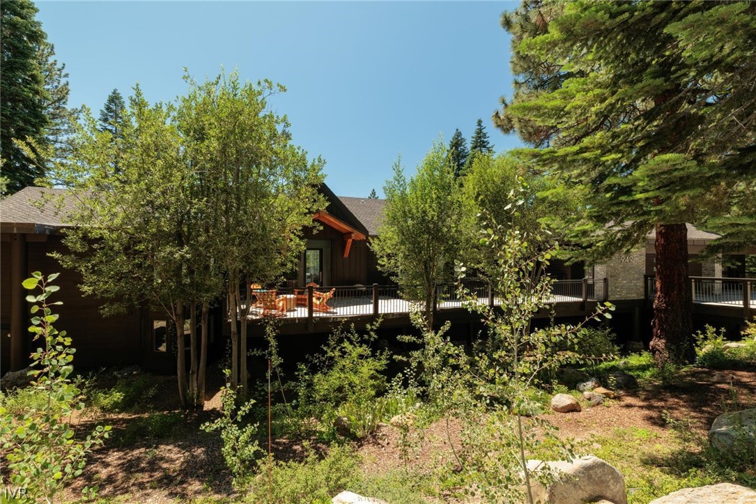 949 Fairview Boulevard Property Photo 8