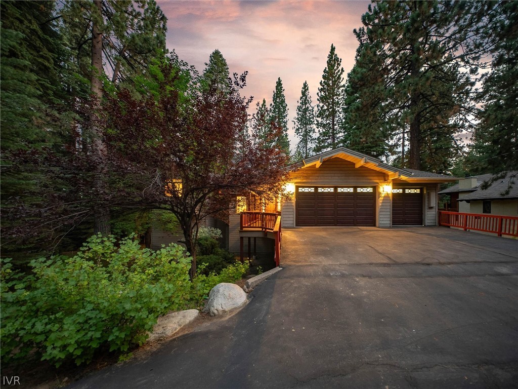577 Silvertip Drive Property Photo 1