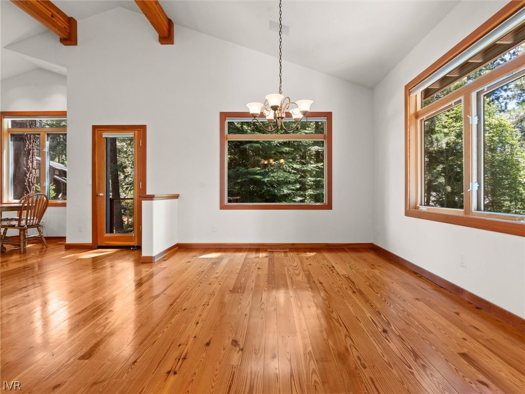 577 Silvertip Drive Property Photo 12