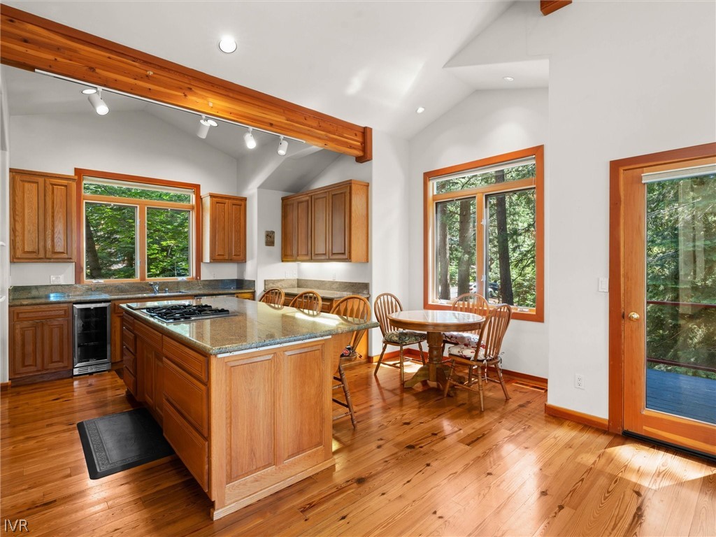 577 Silvertip Drive Property Photo 14