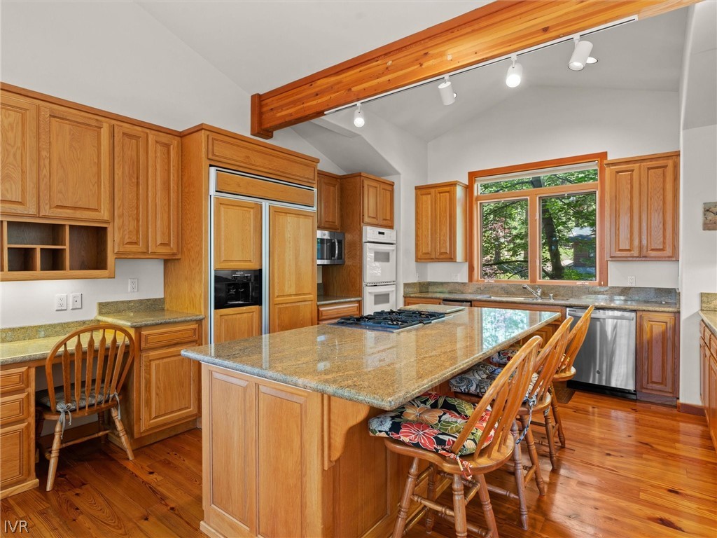 577 Silvertip Drive Property Photo 18