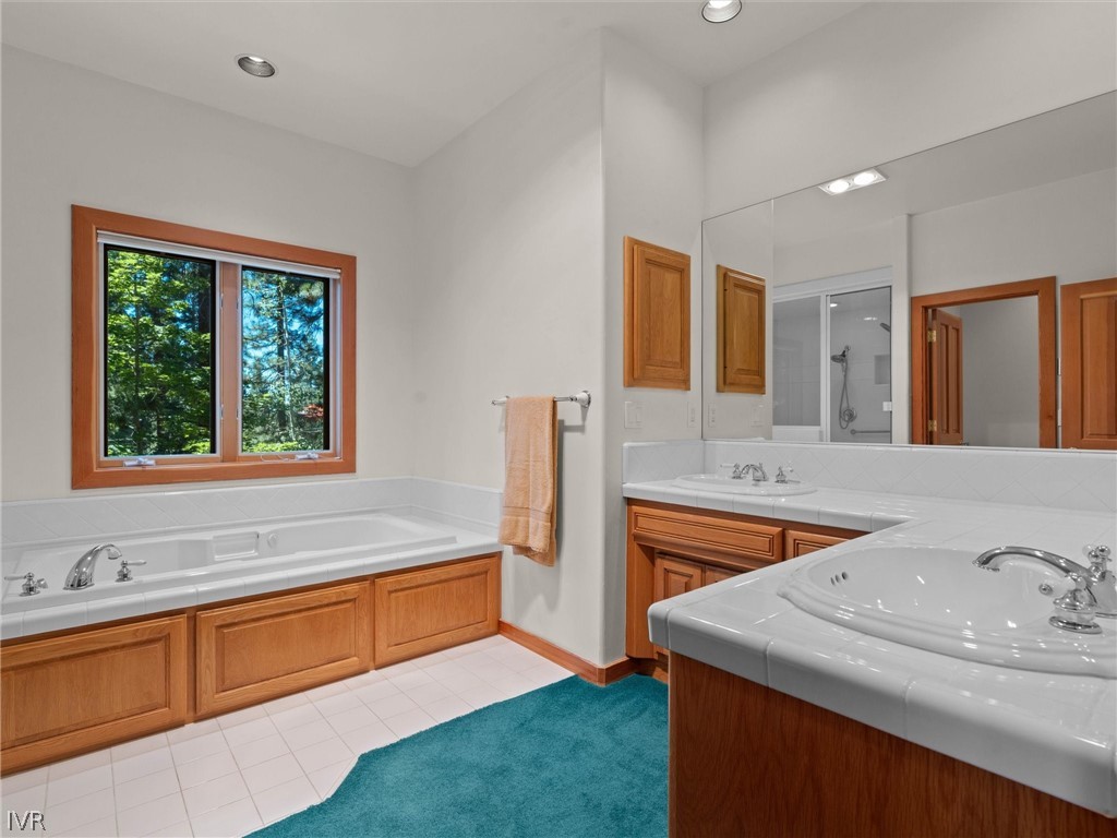 577 Silvertip Drive Property Photo 26