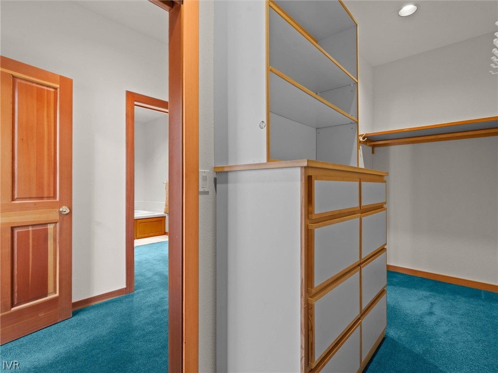 577 Silvertip Drive Property Photo 30