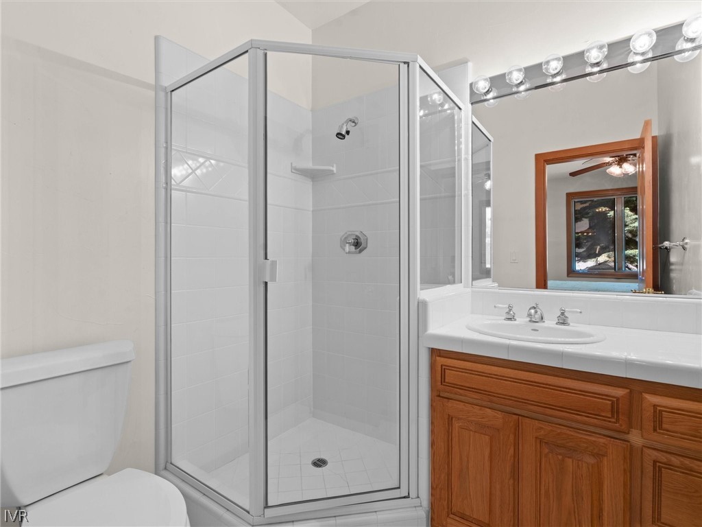577 Silvertip Drive Property Photo 41