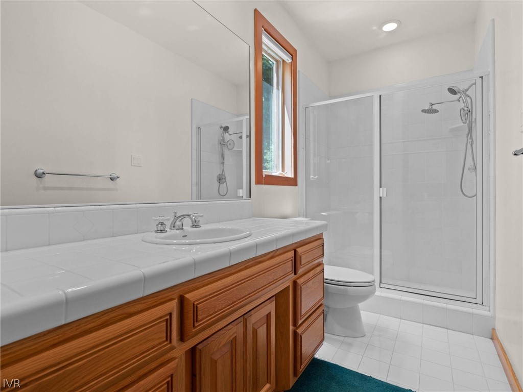 577 Silvertip Drive Property Photo 43