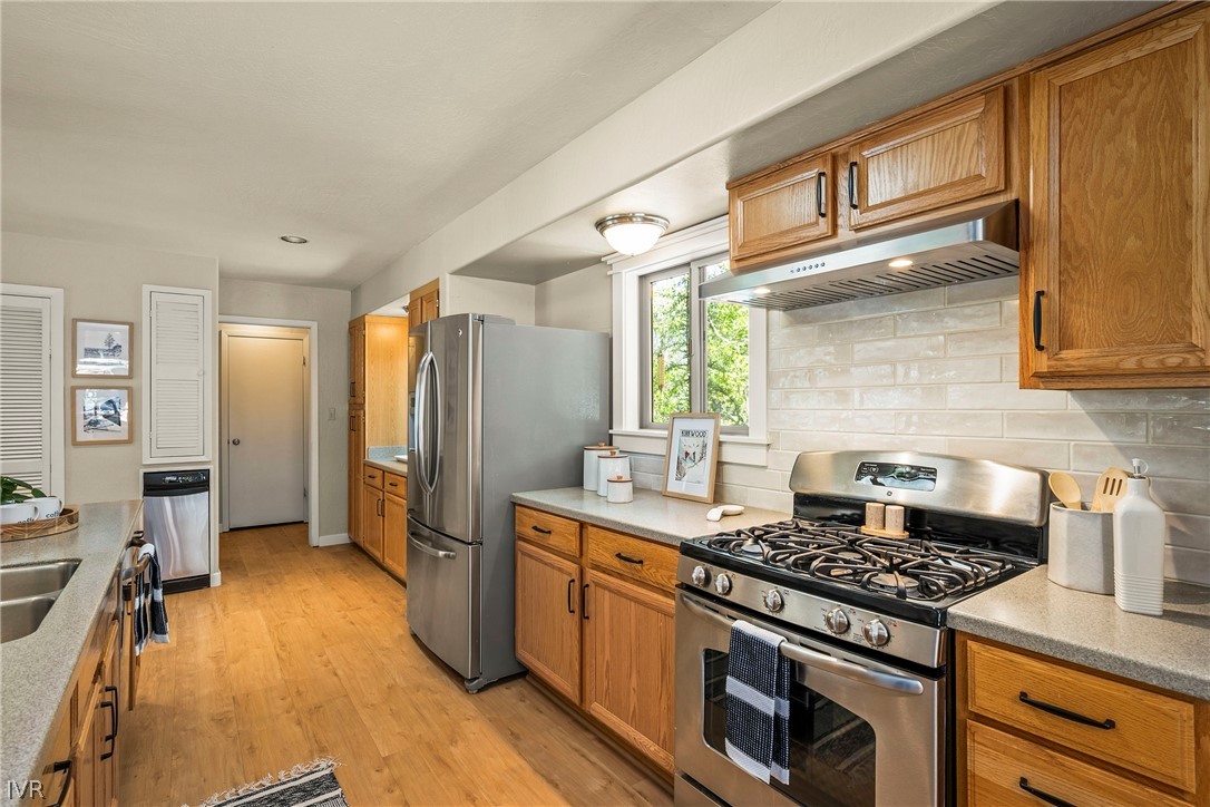 1008 Galaxy Way Property Photo 10