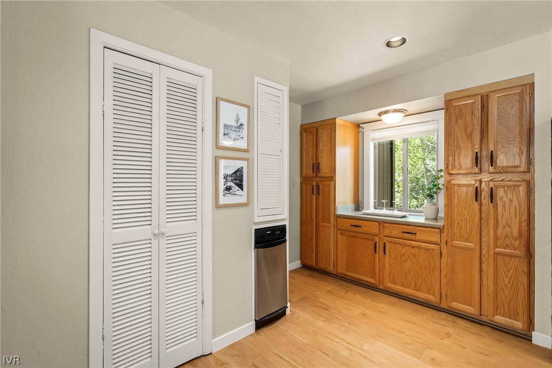 1008 Galaxy Way Property Photo 11