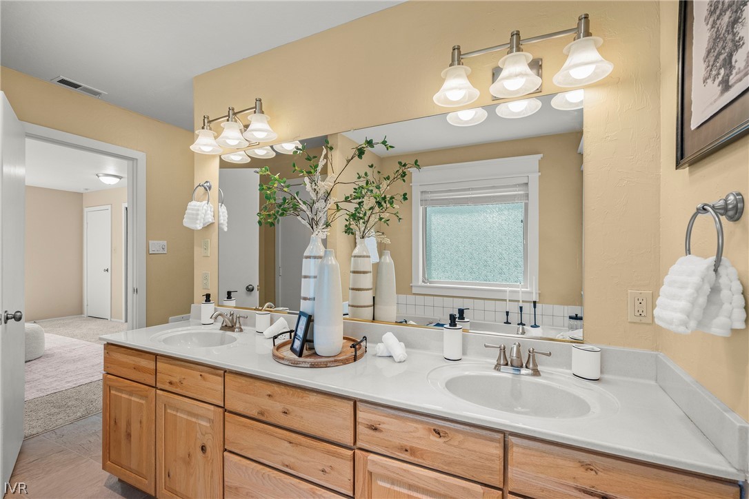 1008 Galaxy Way Property Photo 15
