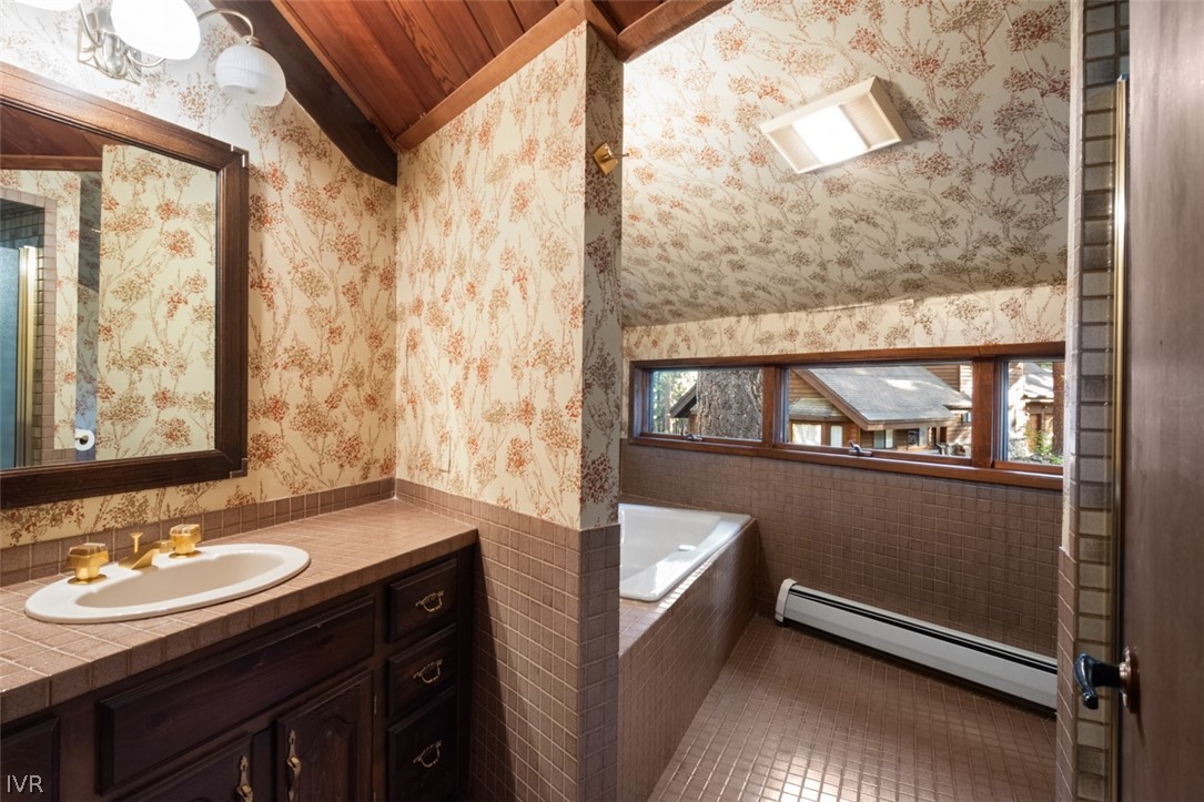 985 Driver Property Photo 19
