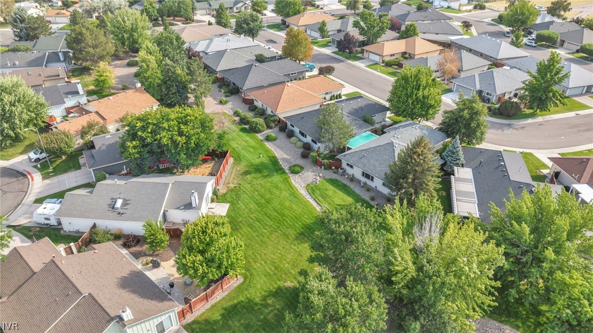 1784 Mahogany Circle Property Photo 45