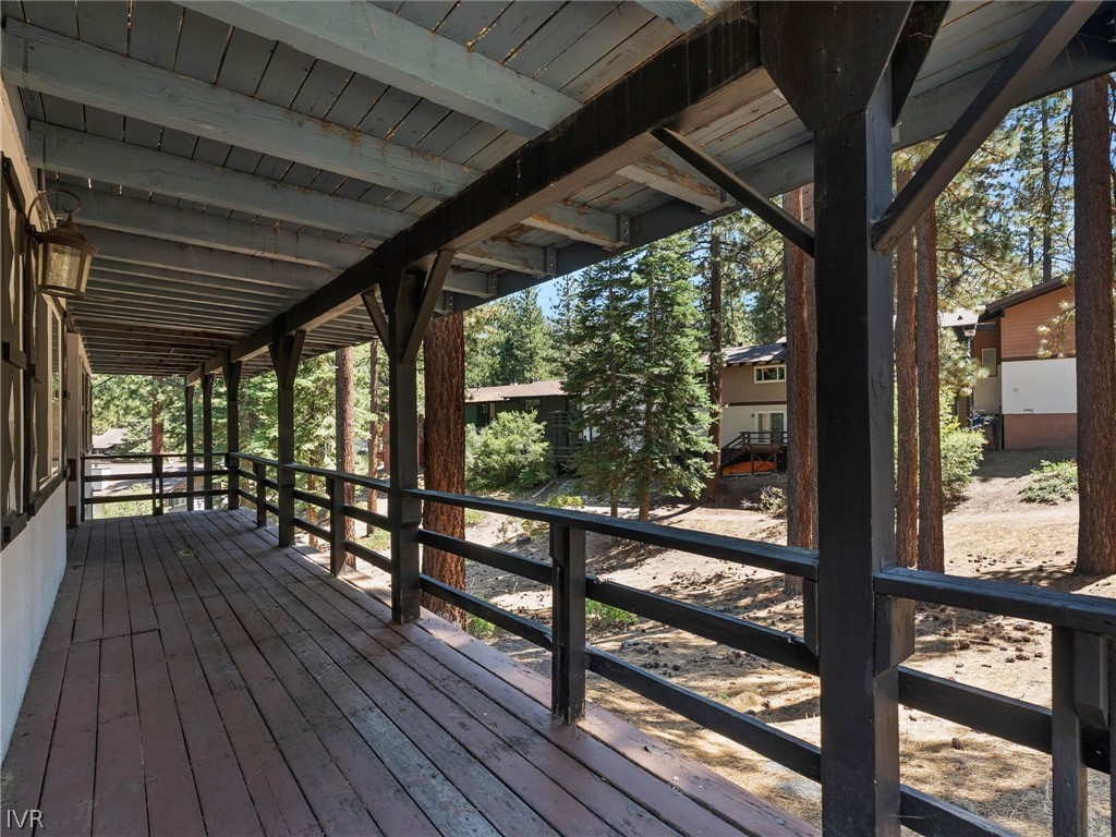 1302 Zurich Lane Property Photo 2