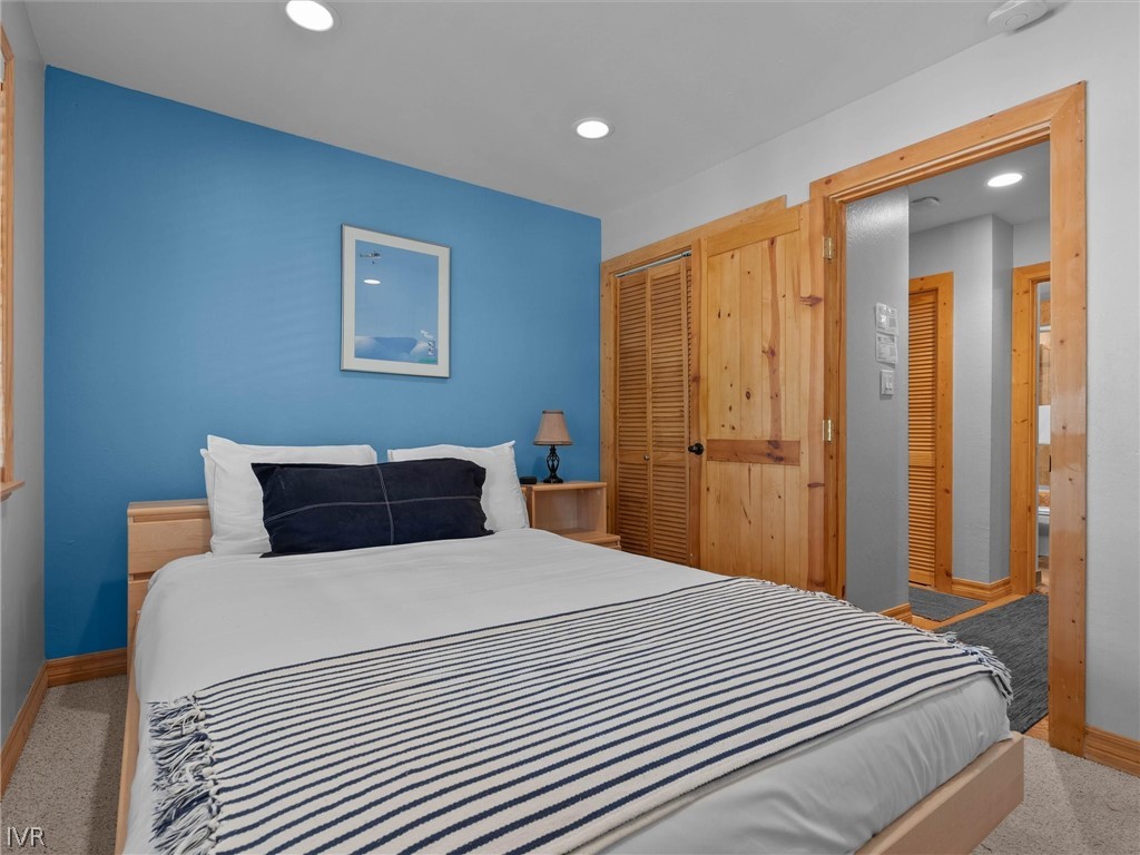 1302 Zurich Lane Property Photo 5
