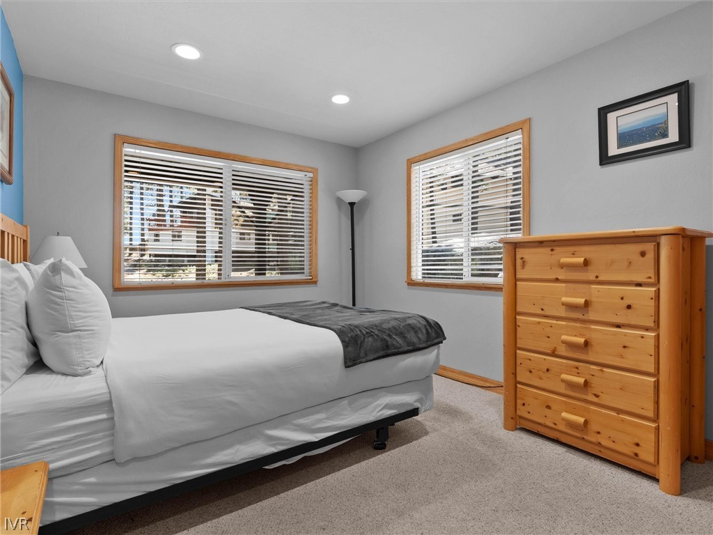 1302 Zurich Lane Property Photo 7