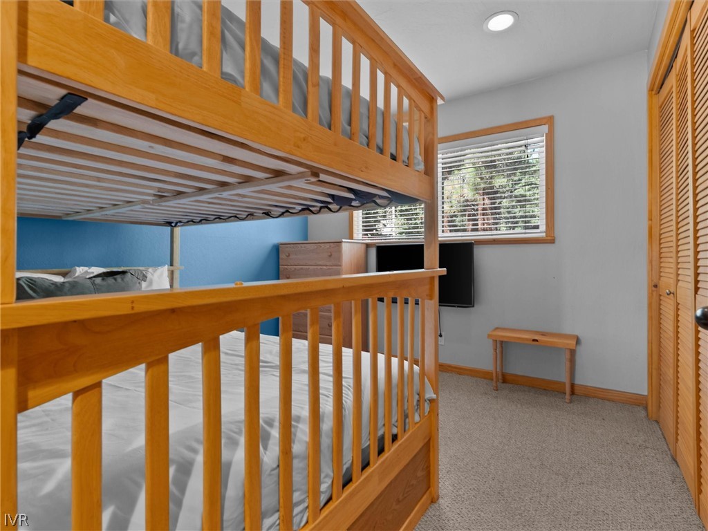 1302 Zurich Lane Property Photo 9