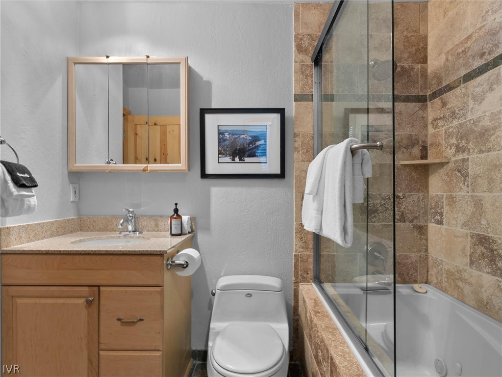1302 Zurich Lane Property Photo 13