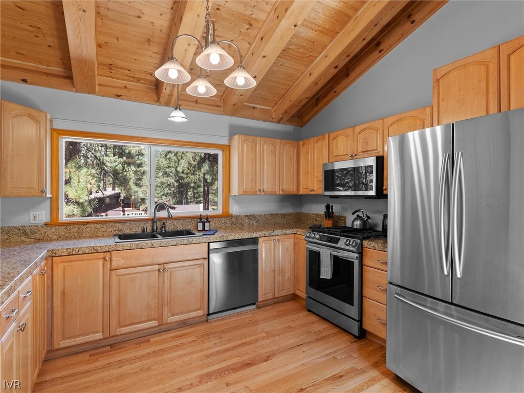 1302 Zurich Lane Property Photo 24