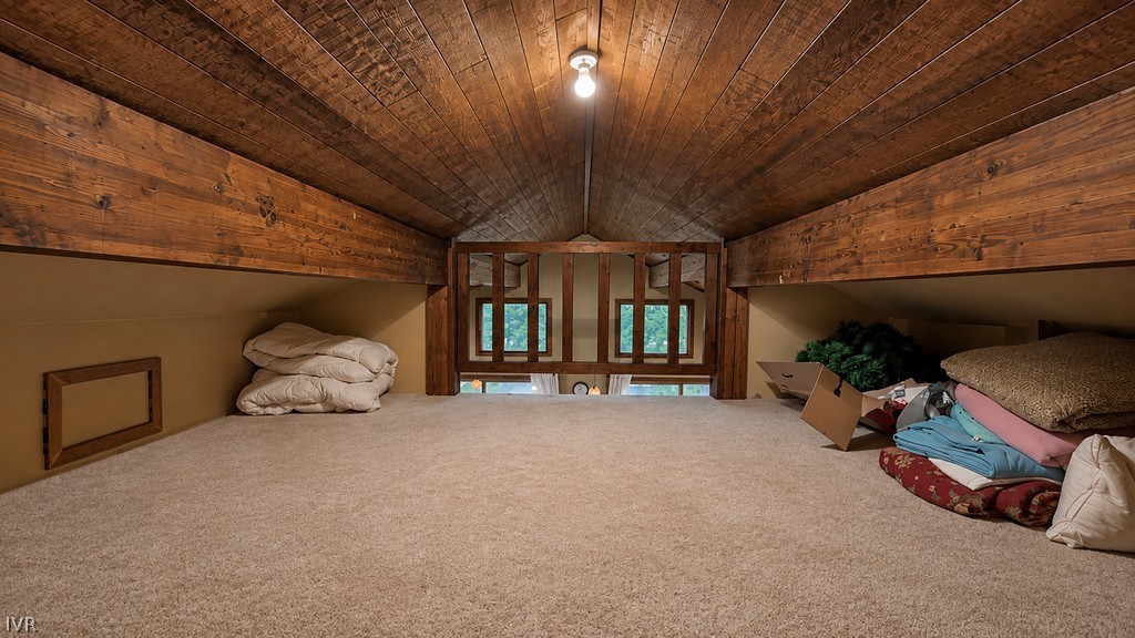 1050 Lucerne Way Property Photo 16
