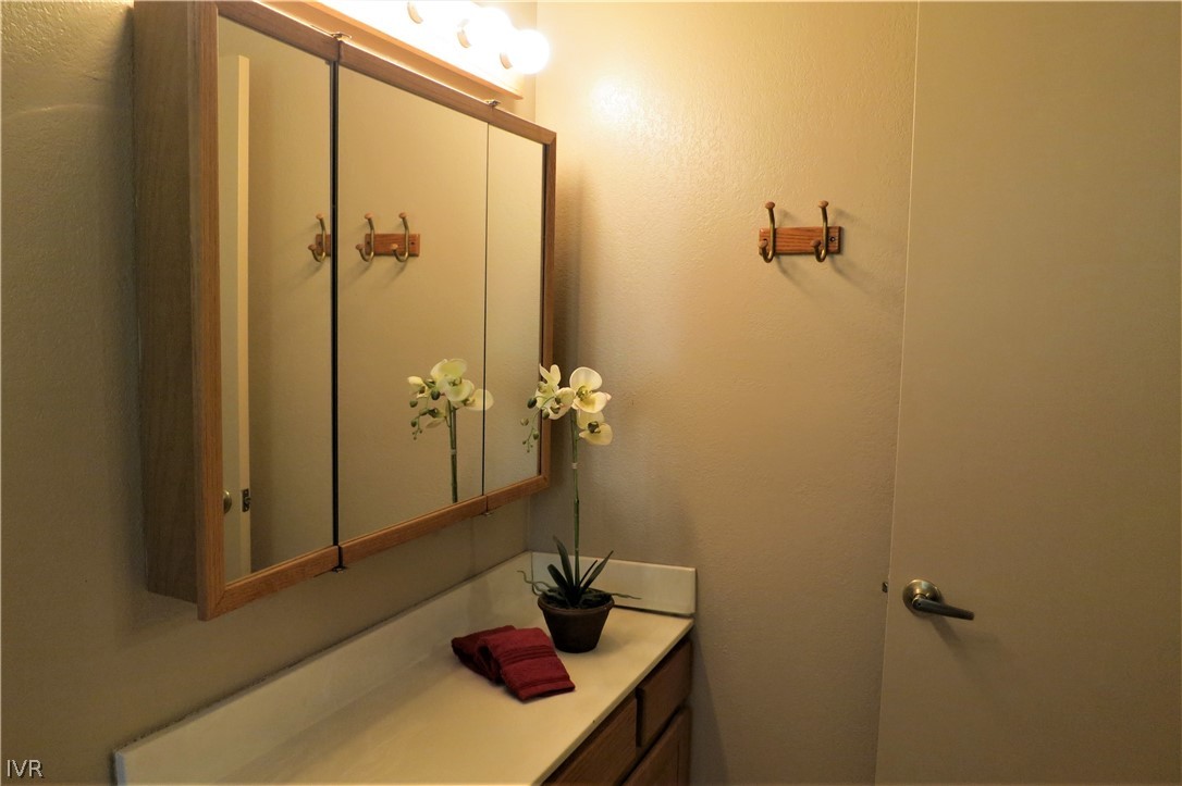811 Southwood Boulevard 23 Property Photo 32