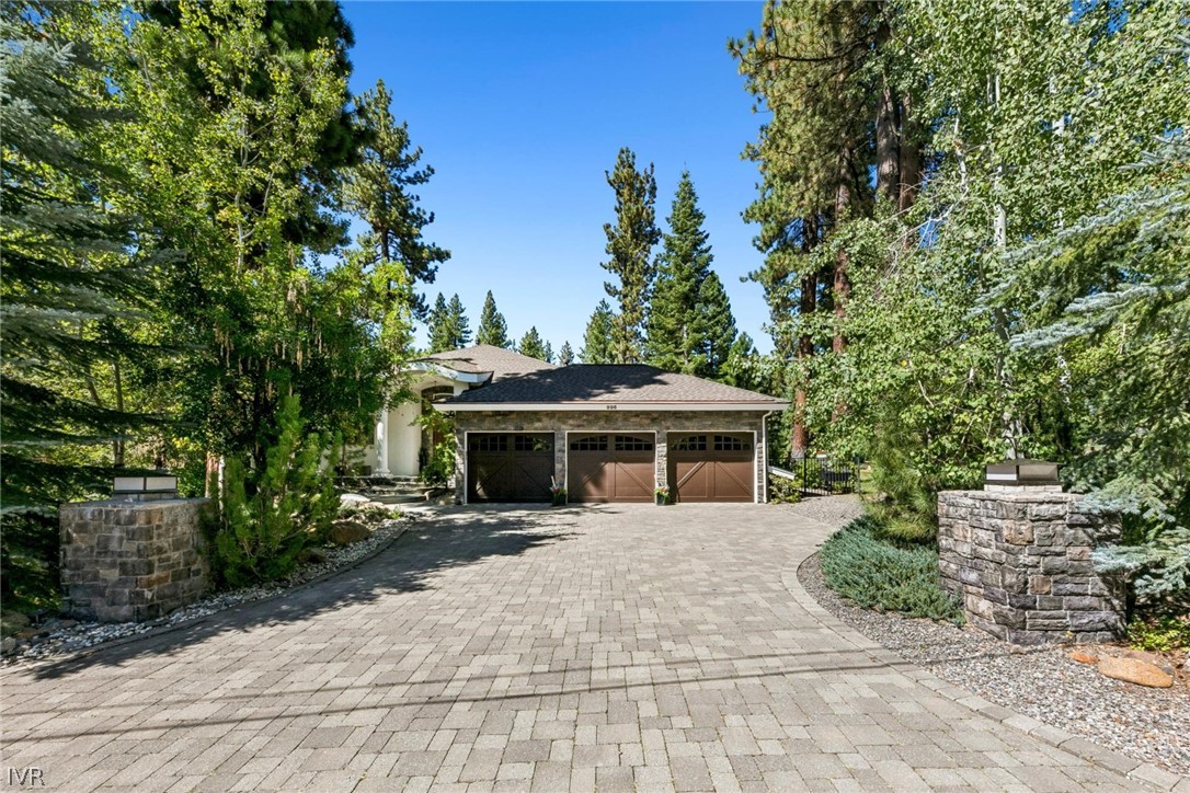 996 4th Green Drive