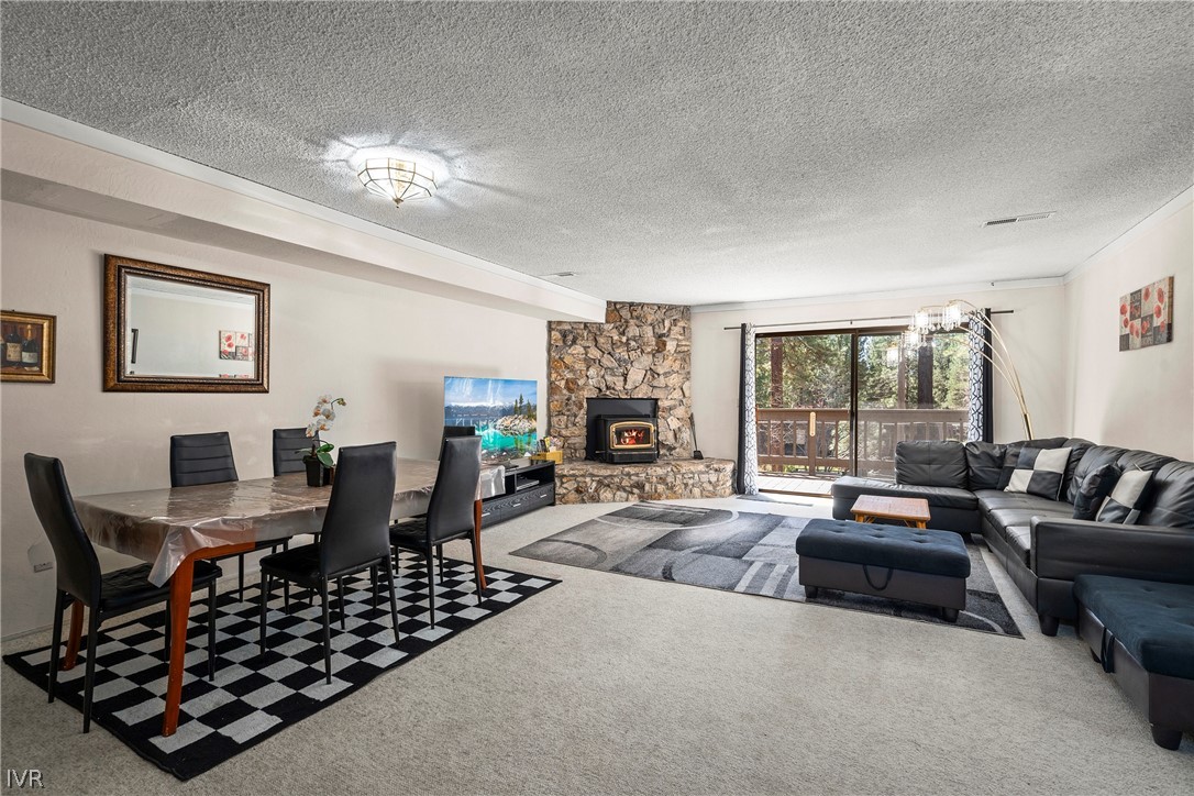 861 Southwood Boulevard 8 Property Photo 2