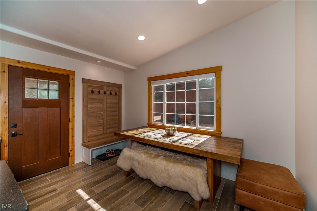 1057 Mohawk Street Property Photo 16