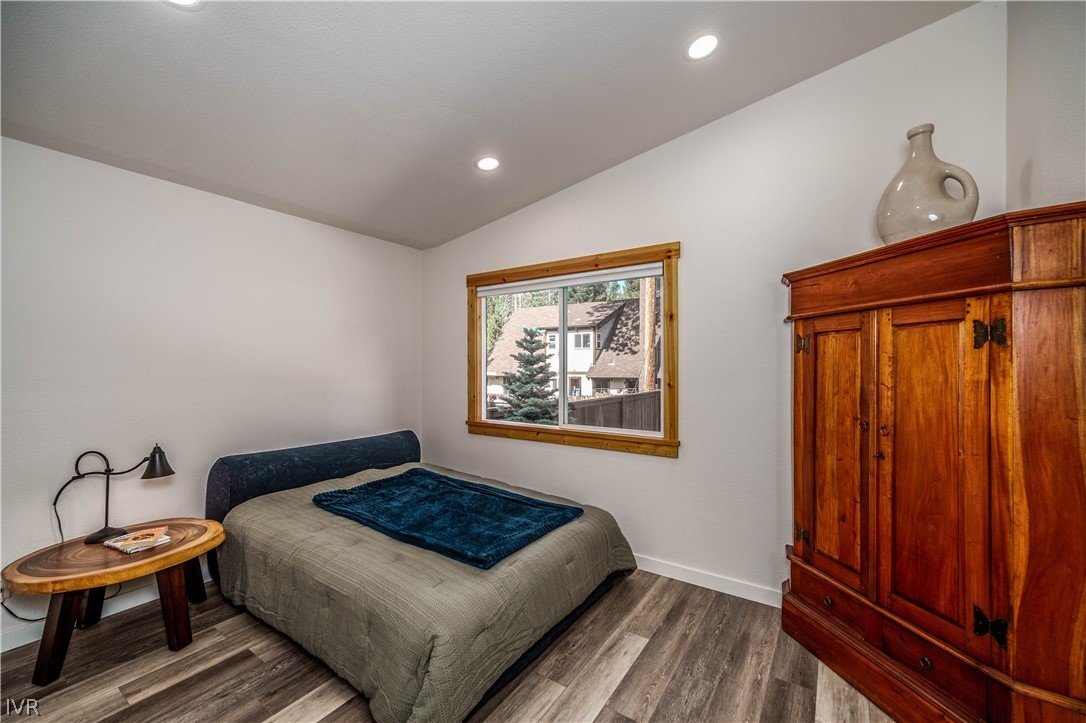 1057 Mohawk Street Property Photo 19