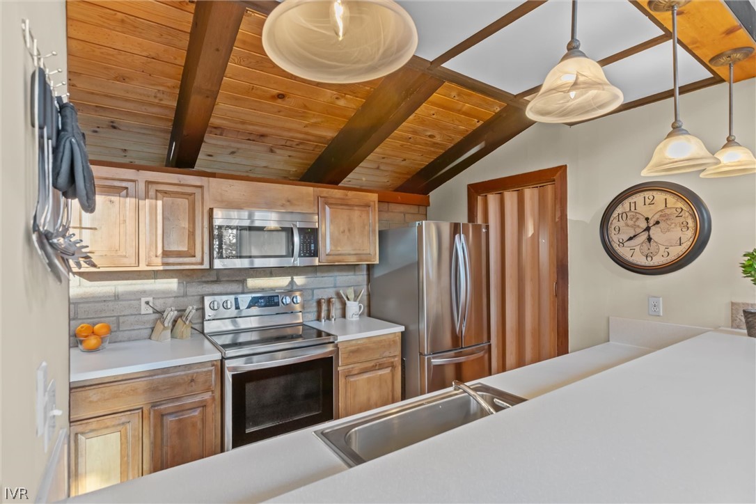 725 Fairview Boulevard 23 Property Photo 17