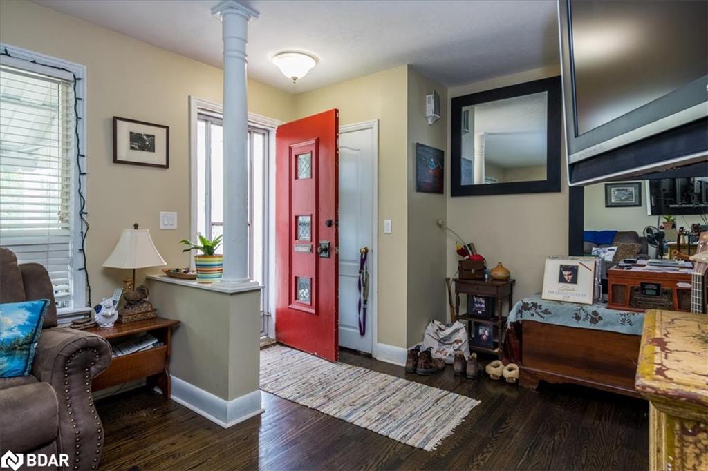 54 Henry Street Property Photo 2