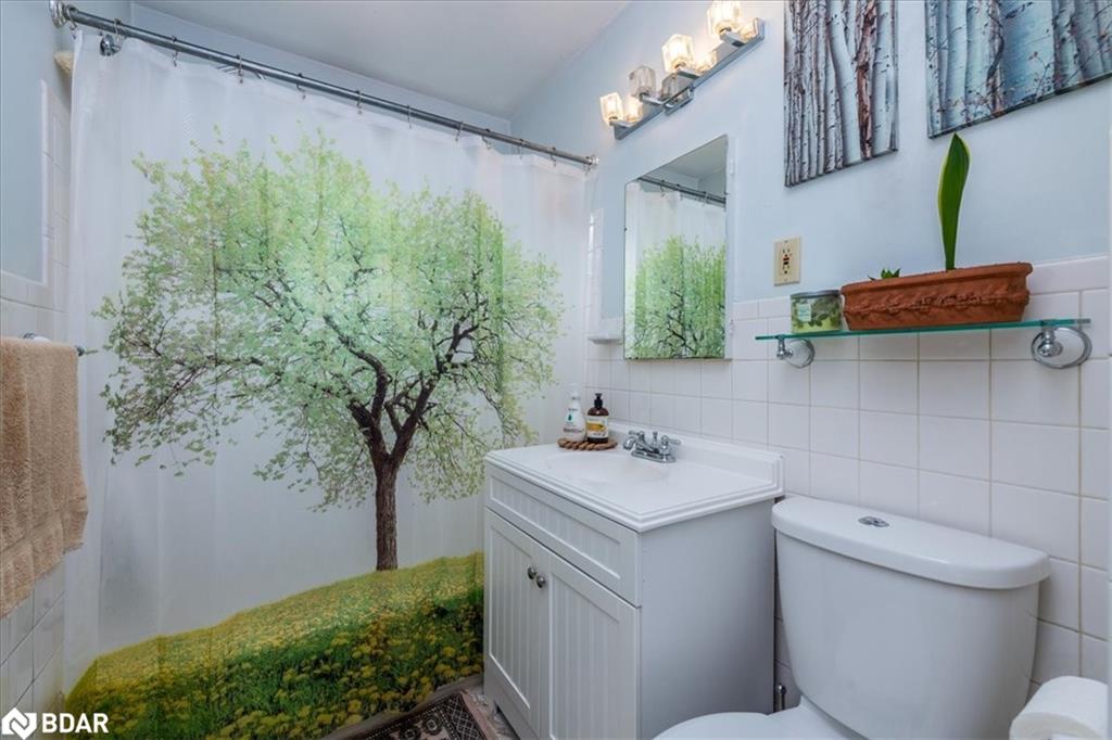 54 Henry Street Property Photo 9