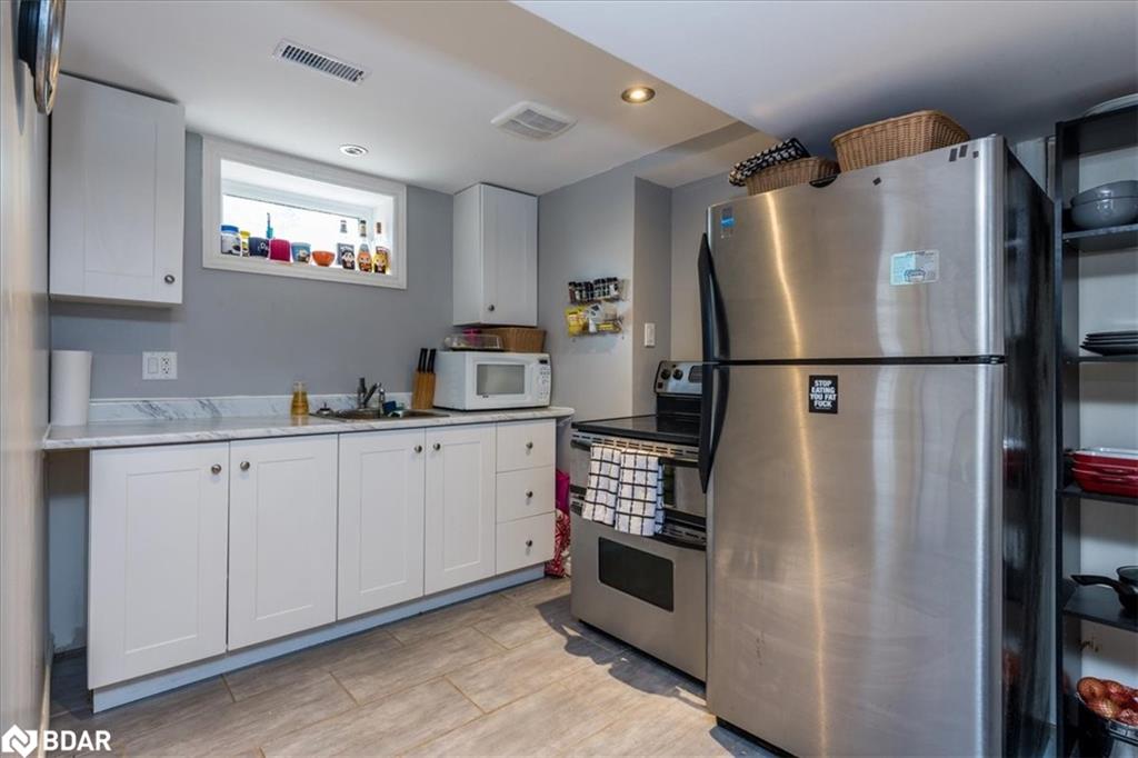 54 Henry Street Property Photo 14