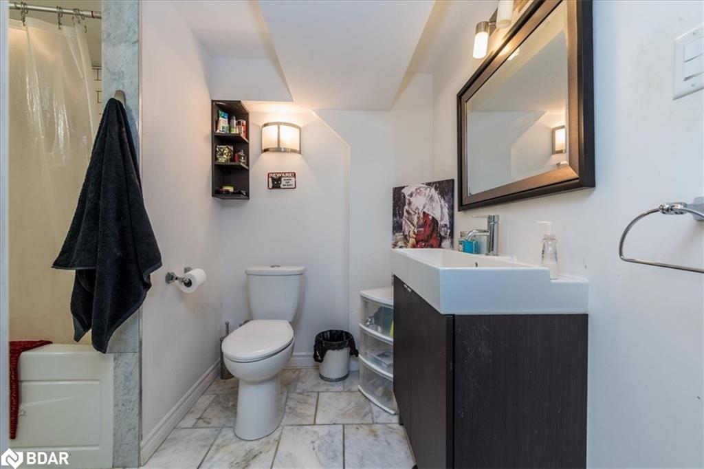 54 Henry Street Property Photo 15